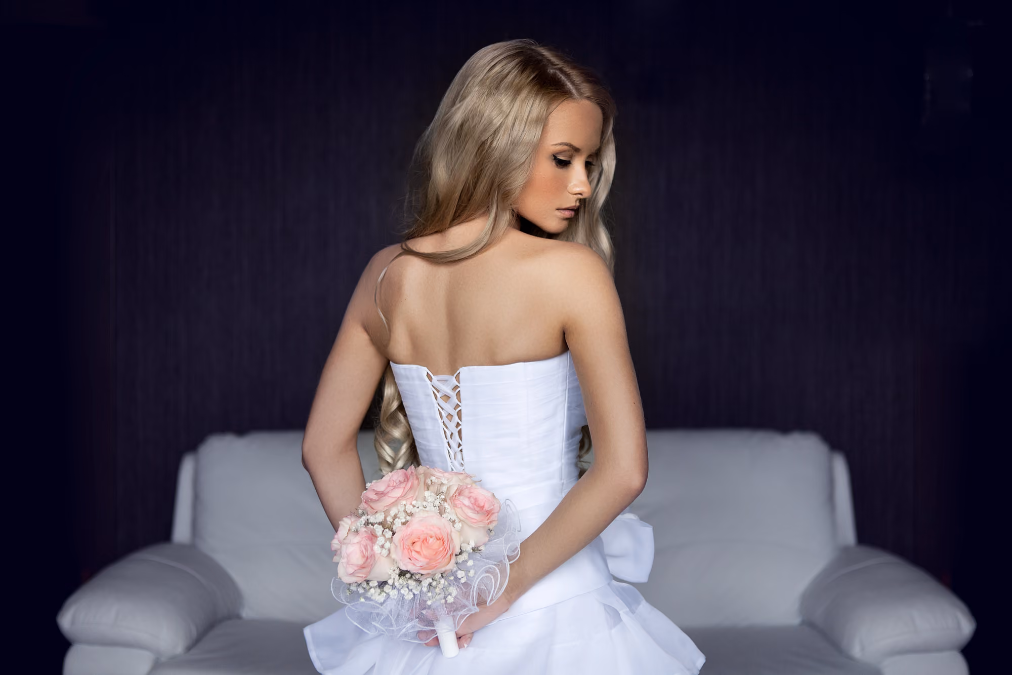 Seasonal Trunk Shows: The Best Time of Year to Find Your Dream Dress
