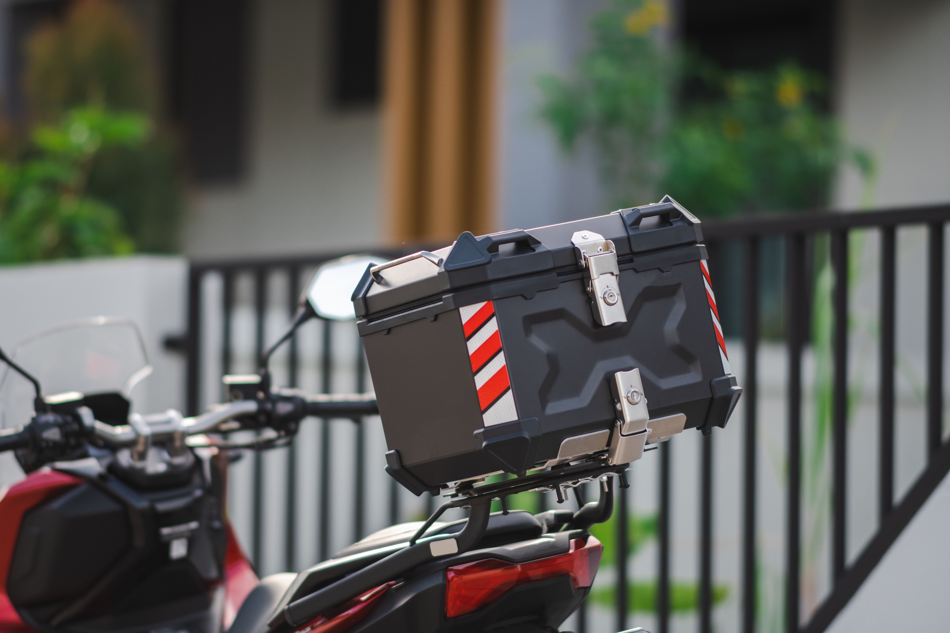 กล่องท้ายมอเตอร์ไซค์