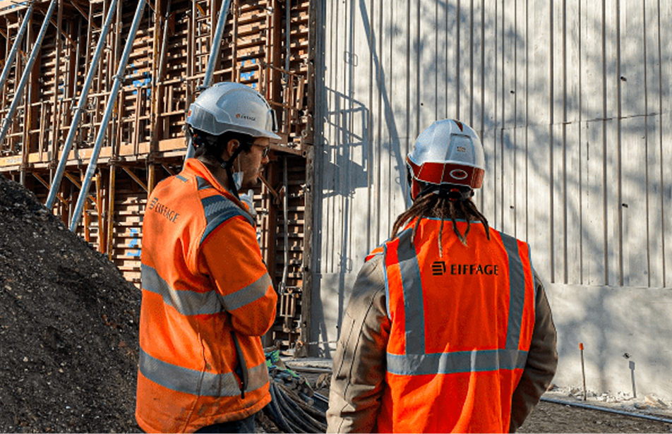 Découvrez comment nous avons digitalisé le pointage chantier. Résultat : 5x moins d'erreurs et un gain de productivité immédiat pour les équipes terrain.