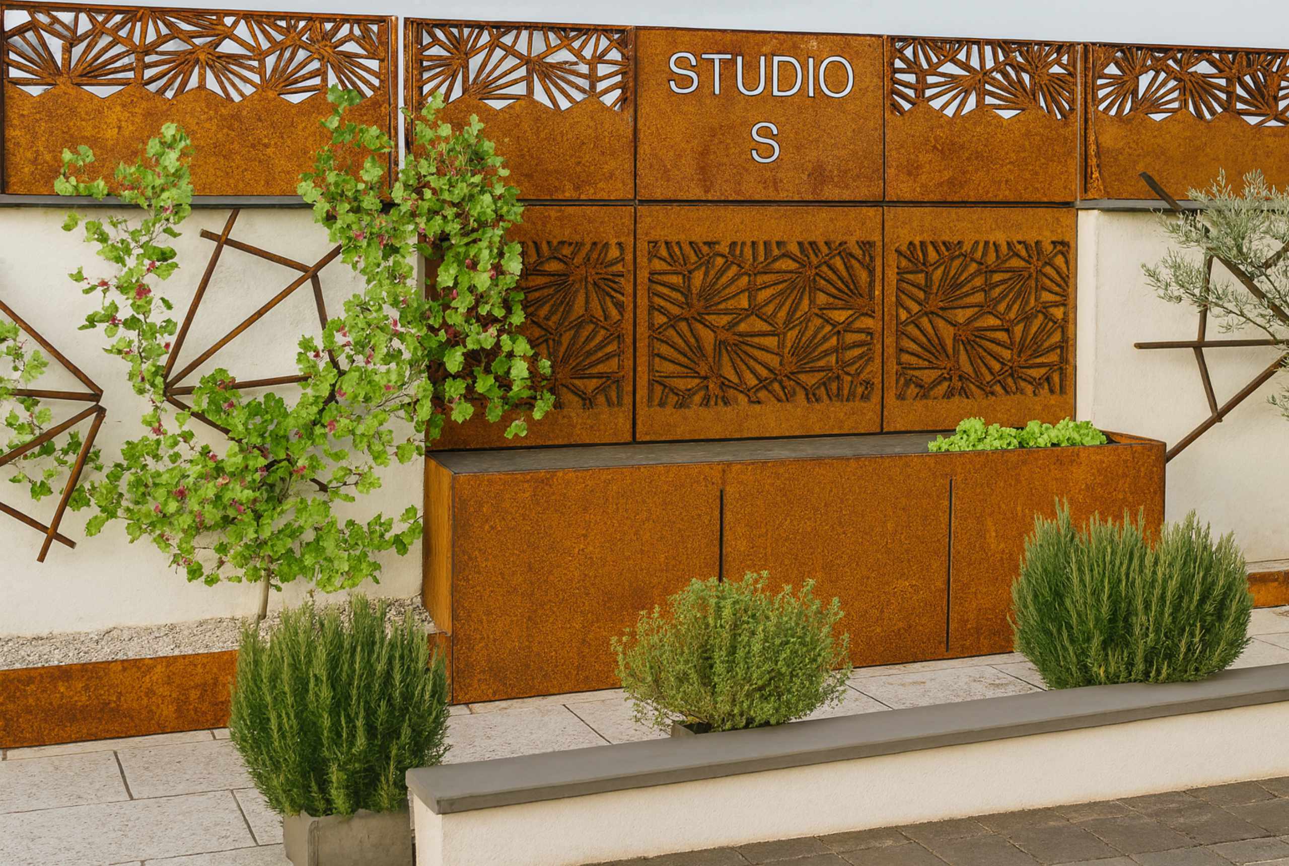 Exterior Design, Hochbeete, Stahldesign, Studio S&, Innenarchitekturbüro für Wiener Neustadt und Umgebung