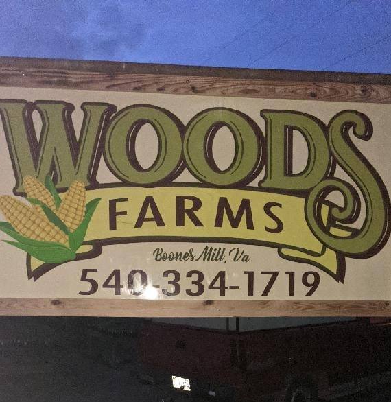 Woods Farms Logo