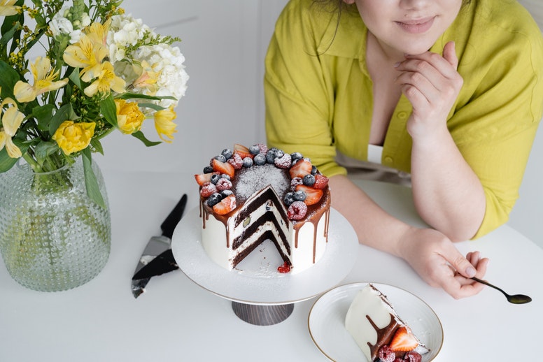 Practical Motivation to Eat Less