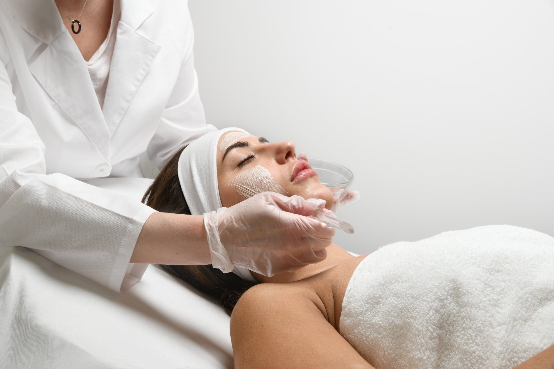 A Marini zero downtime peel being applied