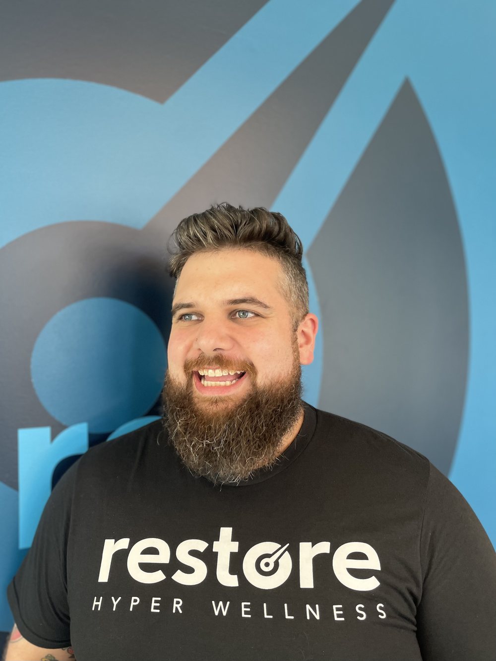 Niko Castaneda, Studio Manager