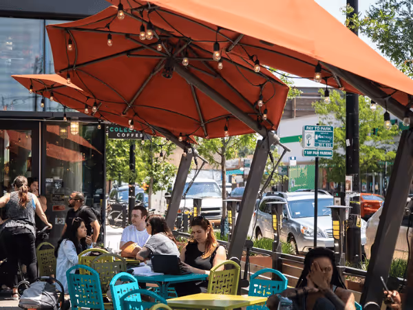 The patio of Colectivo Coffee in Logan Square, a dog-friendly coffee shop in Chicago