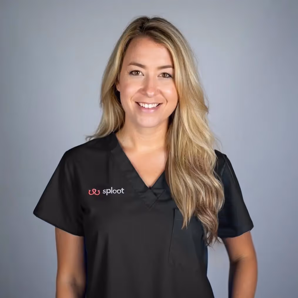  headshot of Dr. Jessica Apted, DVM, the compassionate Medical Director of Sploot