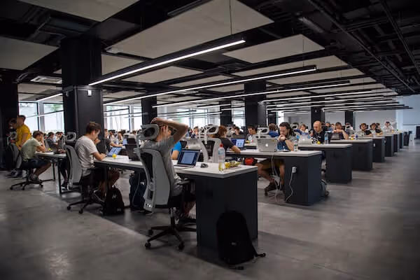 How to Create a Customer Service Knowledge Base (+ Free Templates)