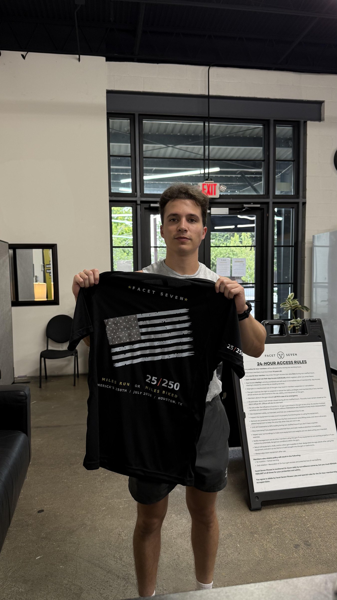 Facet Seven member with 25/250 finisher tee