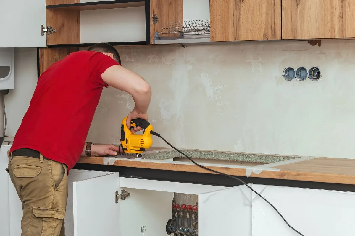 Countertop Repair vs. Resurfacing: Which One Should You Choose?