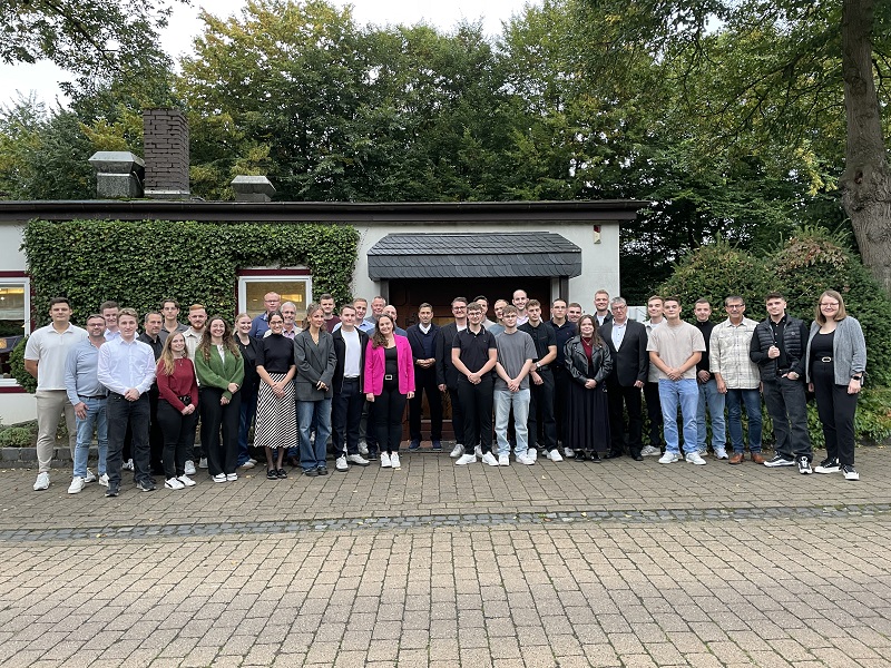 Gruppenfoto von der Verabschiedung 2025 