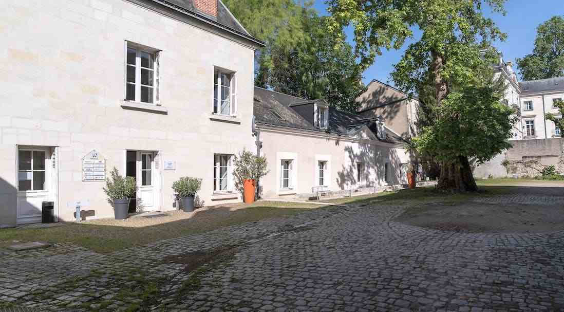 Work'in Tours