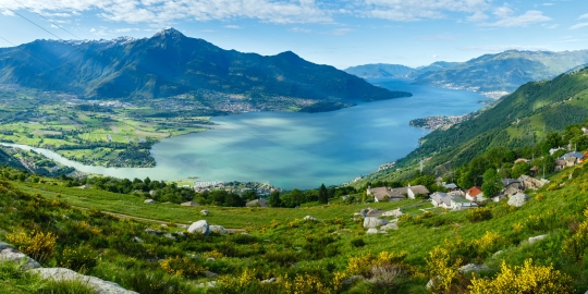 hiking lake como italy