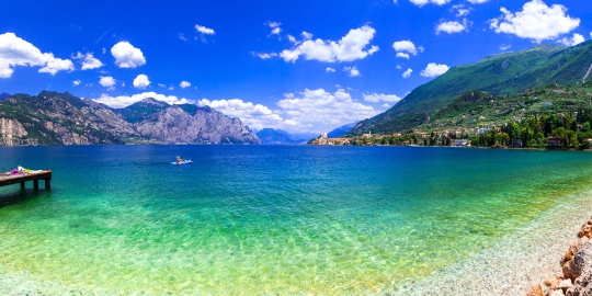 lake garda beach