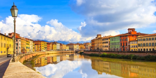 pisa arno river