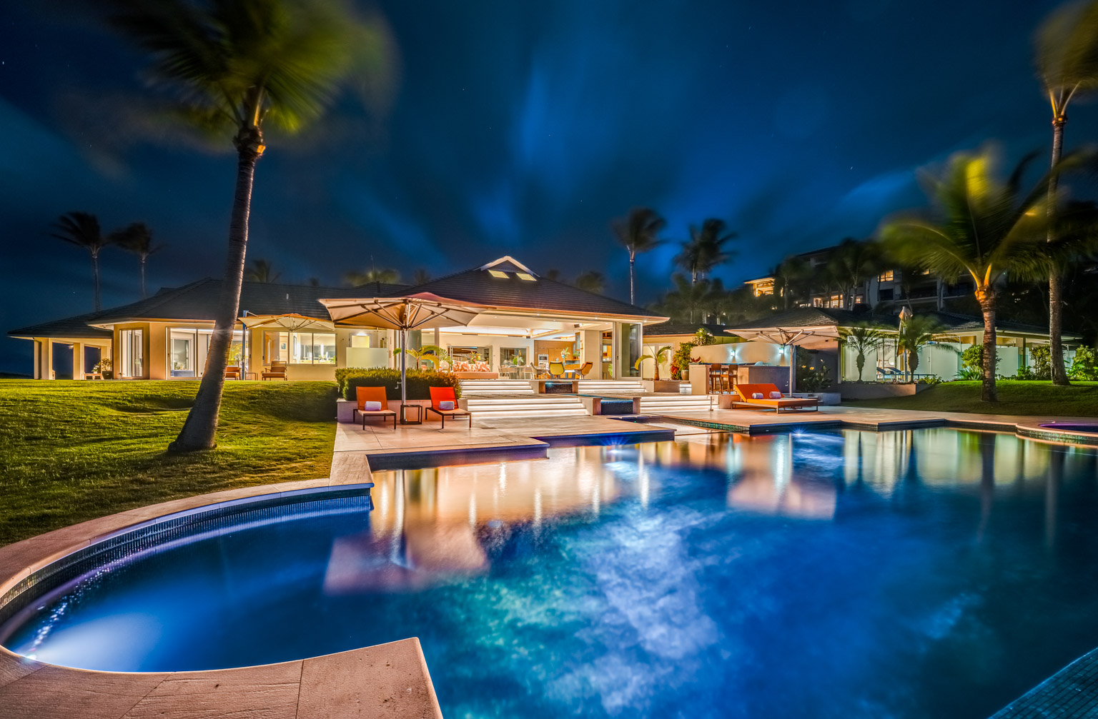9 Bay Dr, Lahaina, HI 96761