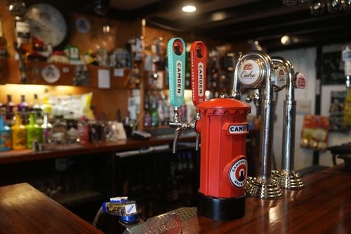 Mark & Angie Smugglers Den Hullbridge