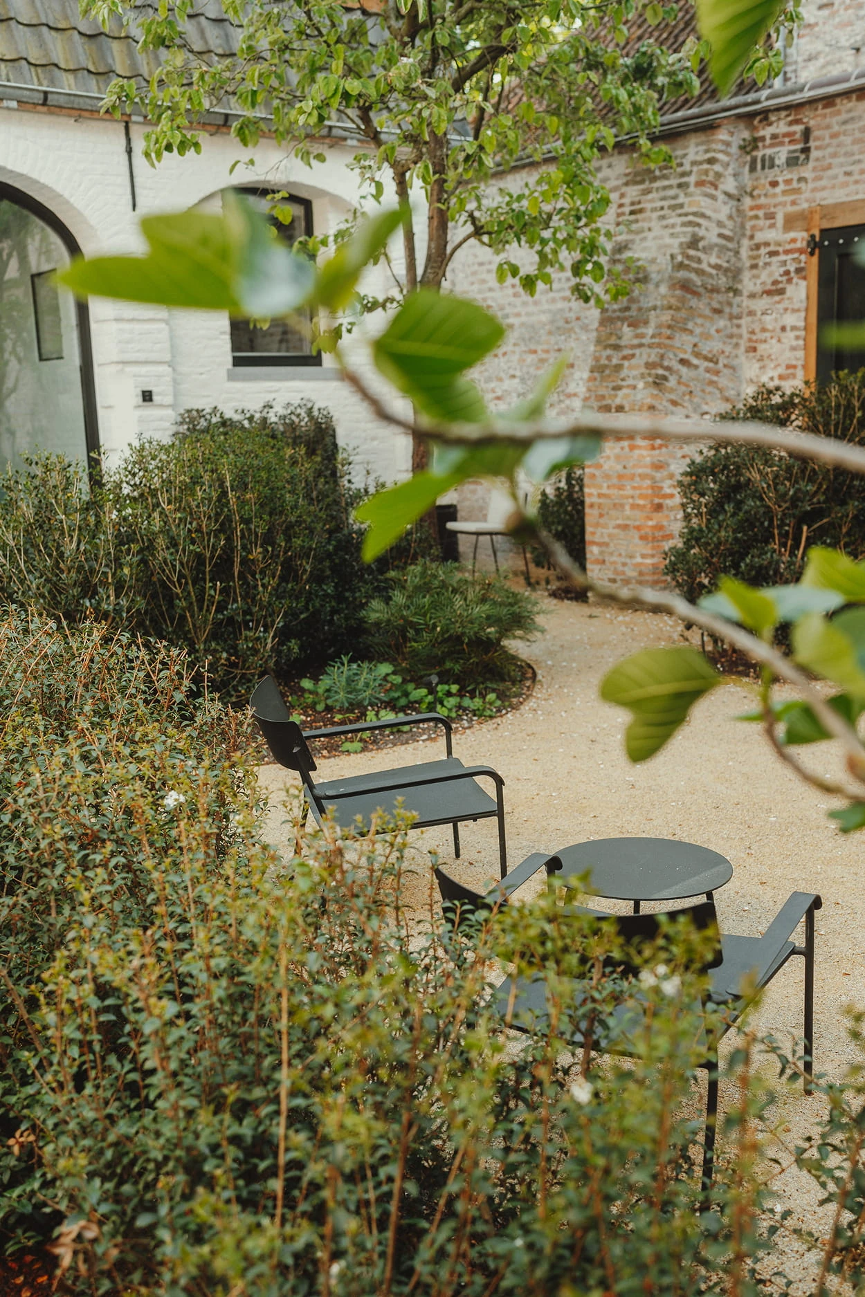 Bepalnting in de tuin van Everelmus Brugge.