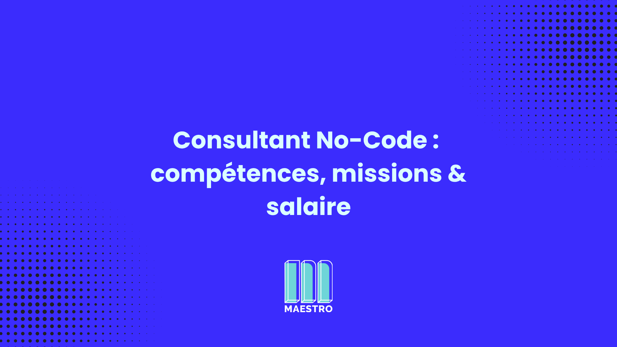 Un Consultant No-Code en train de travailler dans son bureau