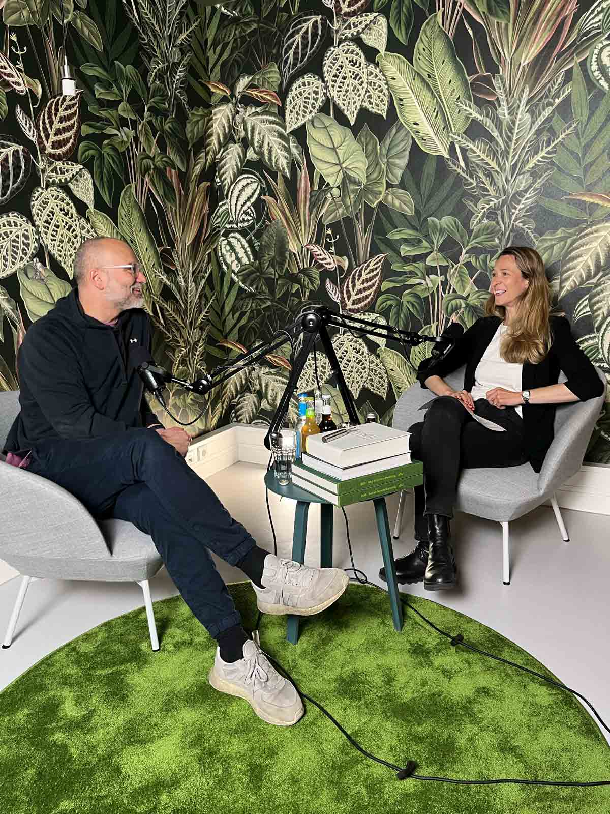 Johannes Buzási bei Whats next agencies im Podcast