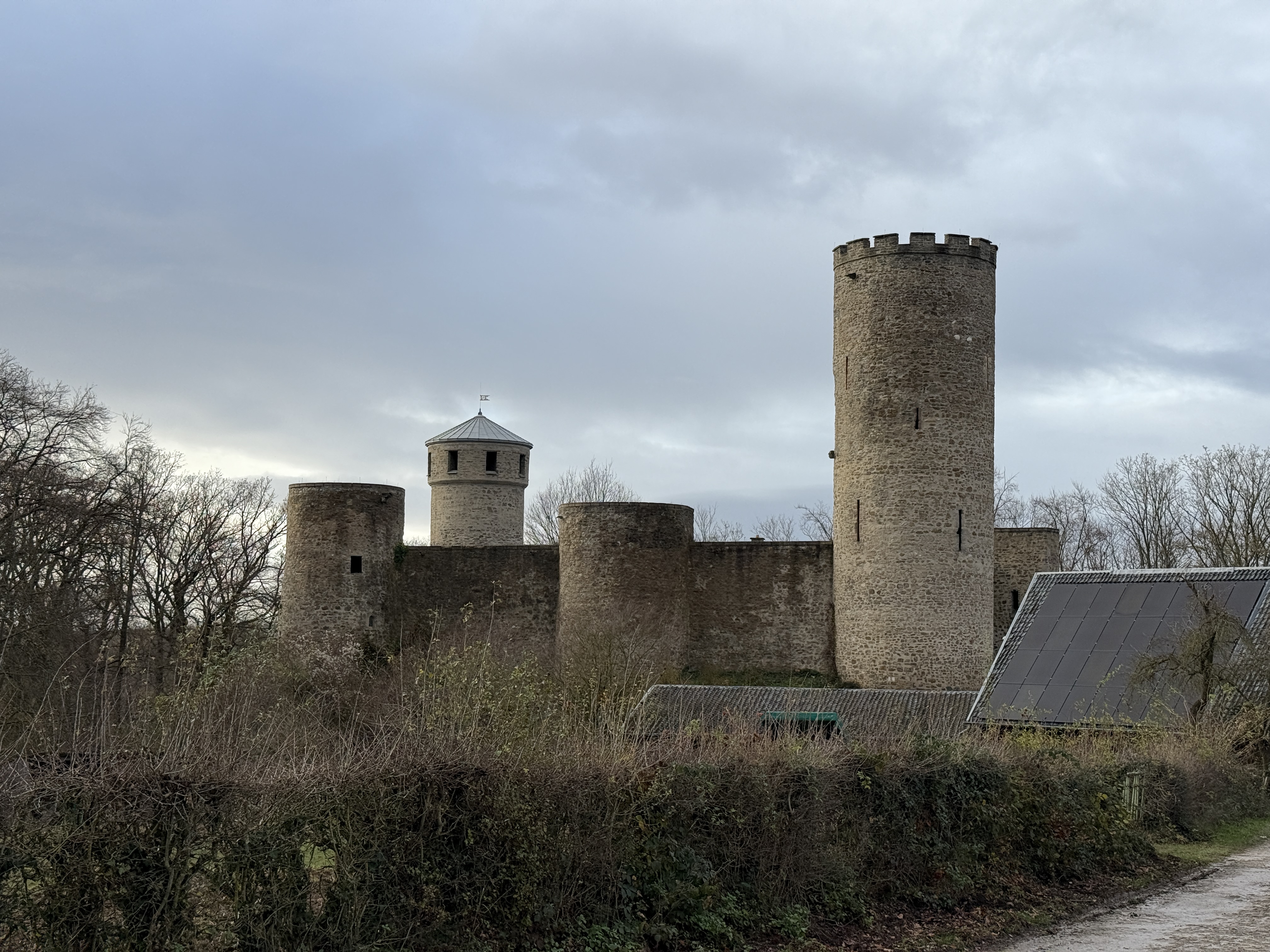 Unser Weihnachtsevent 2025: Wanderung durch den Langerweher Wald zum Weihnachtsmarkt auf Schloss Merode 