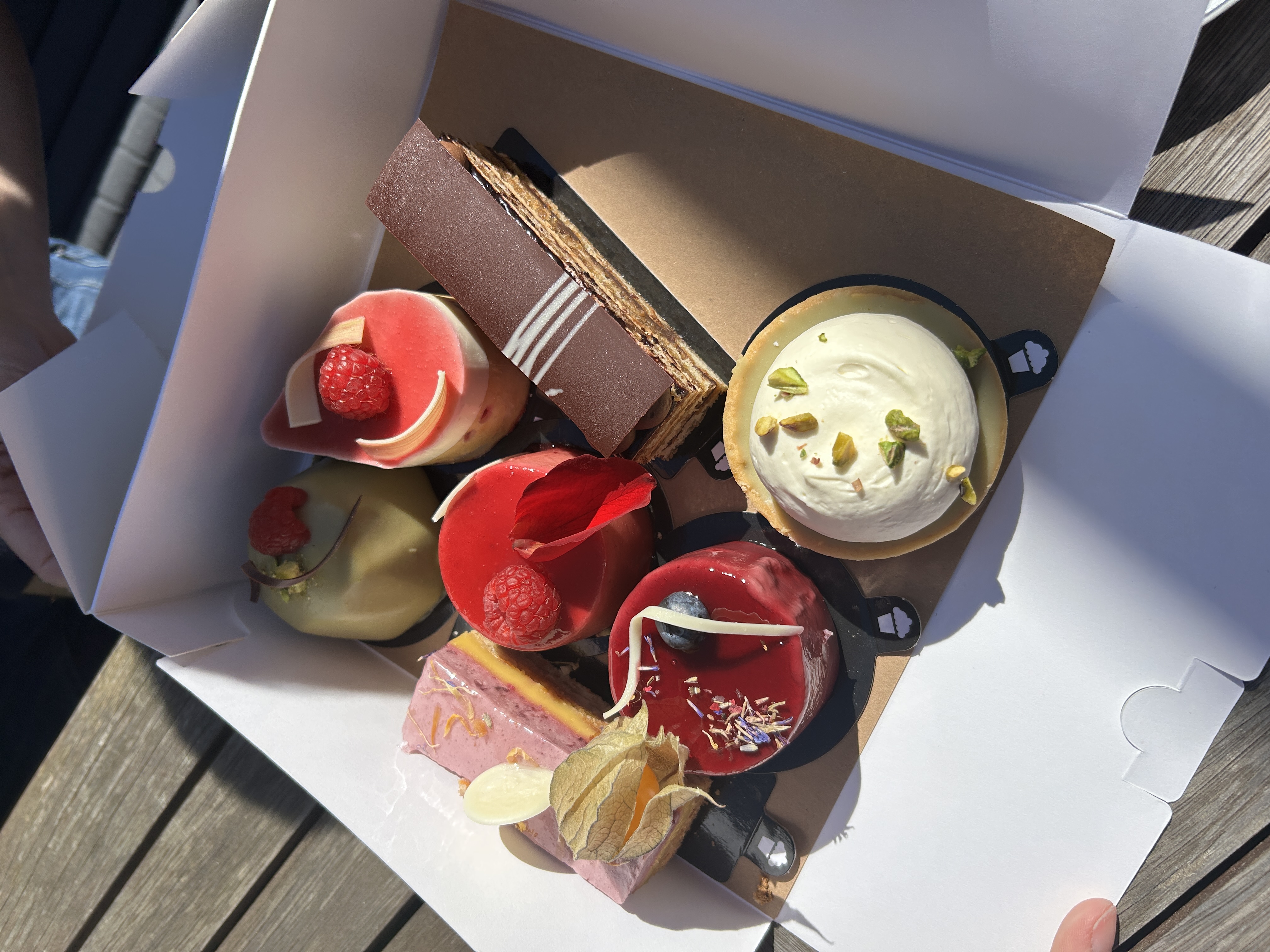 Unser Frühlingsessen 2026: Mittagessen im Garten