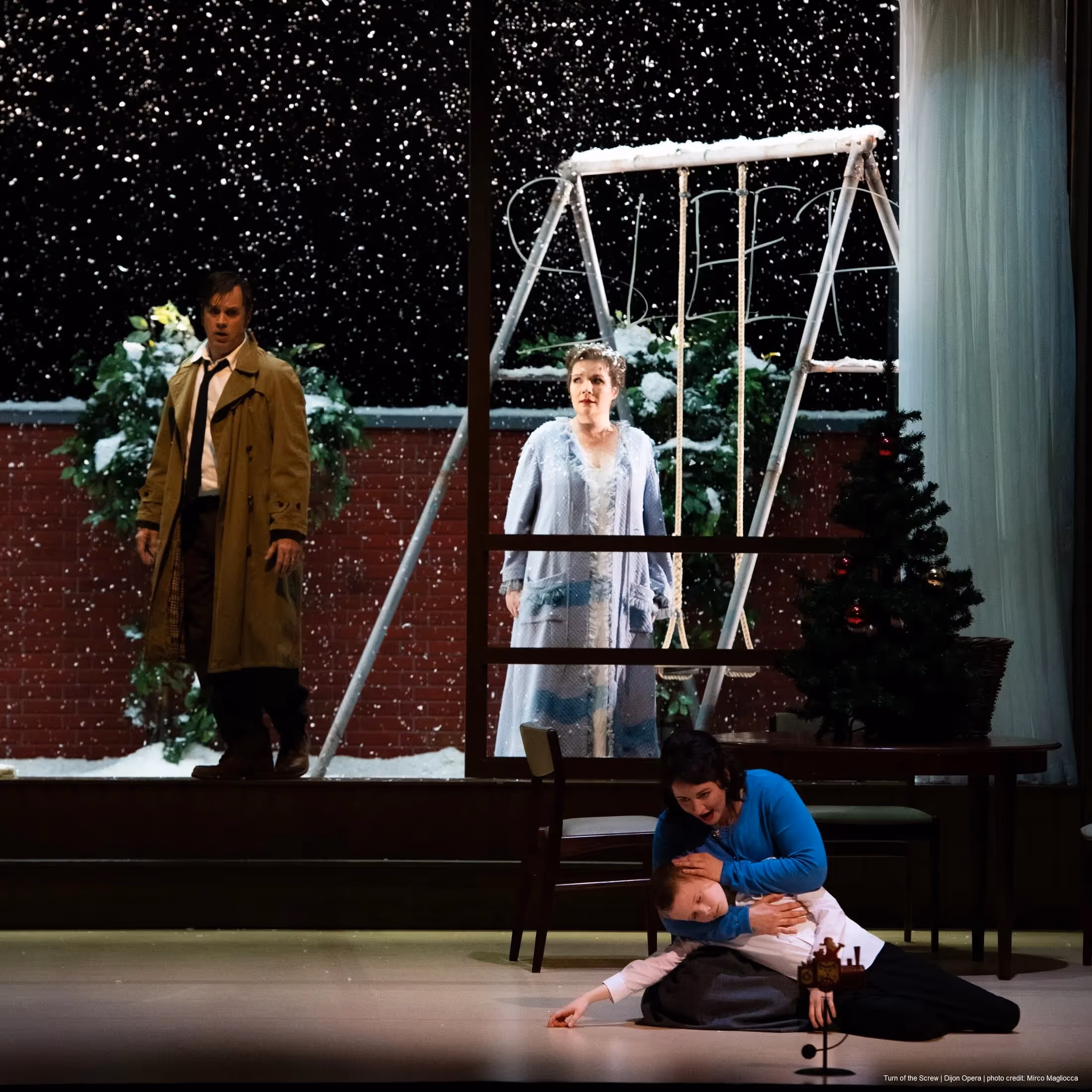 Turn of the Screw. Opera dé Dijon. Photo Credit: Mirco Magliocca