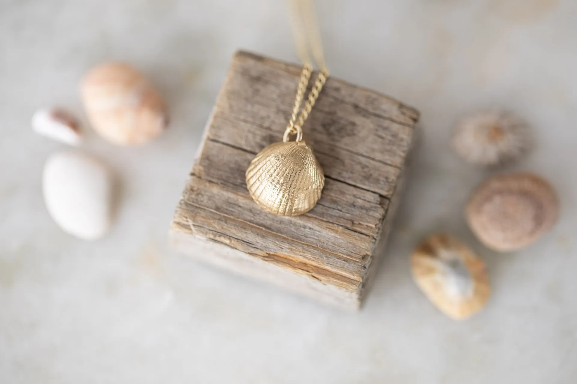 Gold with a Hidden Past