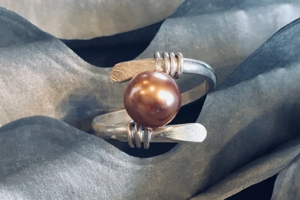 I am very much looking forward to welcoming you to a pearl wrap ring workshop at Venetia's wonderful Yarn Shop in Fakenham.