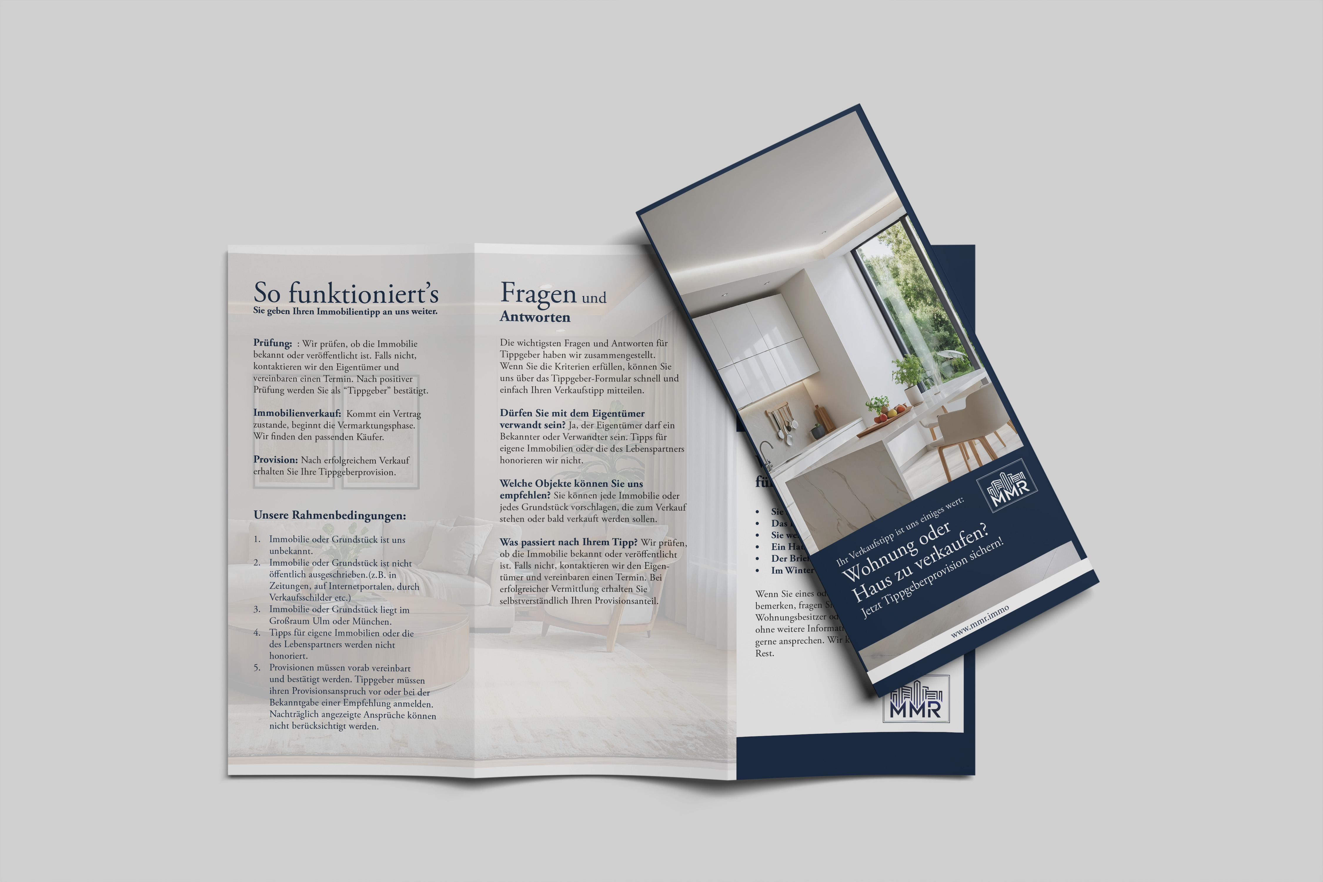 Innenseiten des MMR Flyers mit Ablauf und Fragen zum Immobilienverkauf