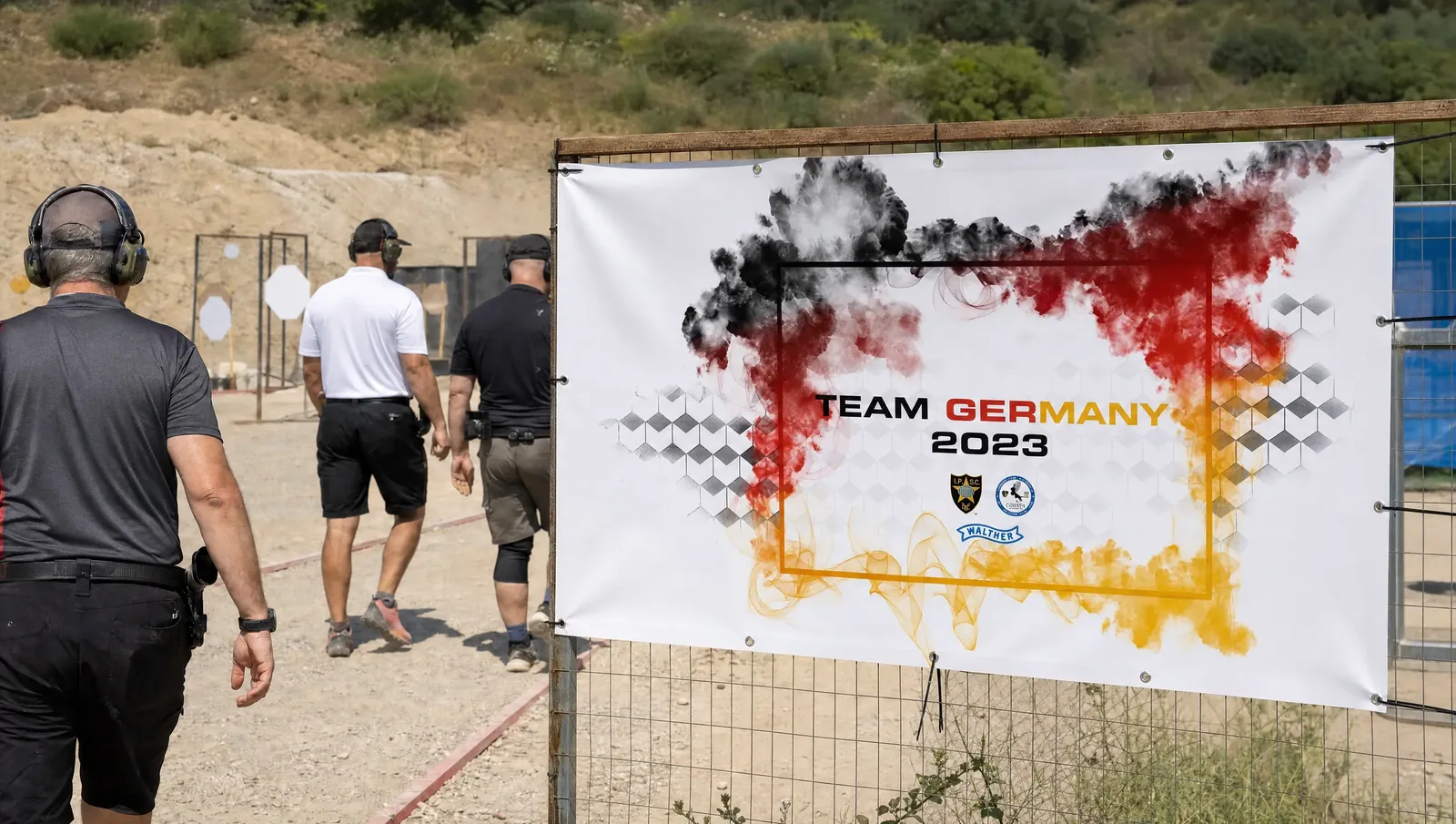 Bauzaunbanner „Team Germany 2023“ am Schießgelände der IPSC-Europameisterschaft in Korinth