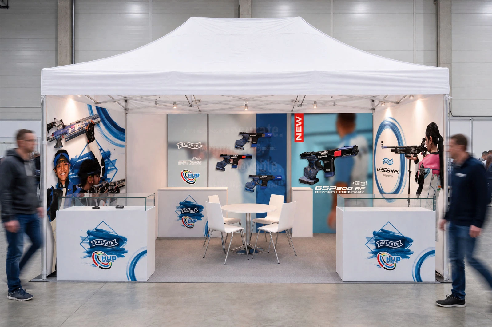 Zeltstand von Carl Walther und HUB Sports in Indien, Innenansicht mit Counter