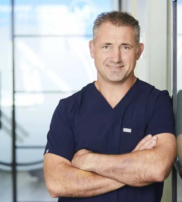 Dr Daniel Adamo has completed thousands of dental implants.