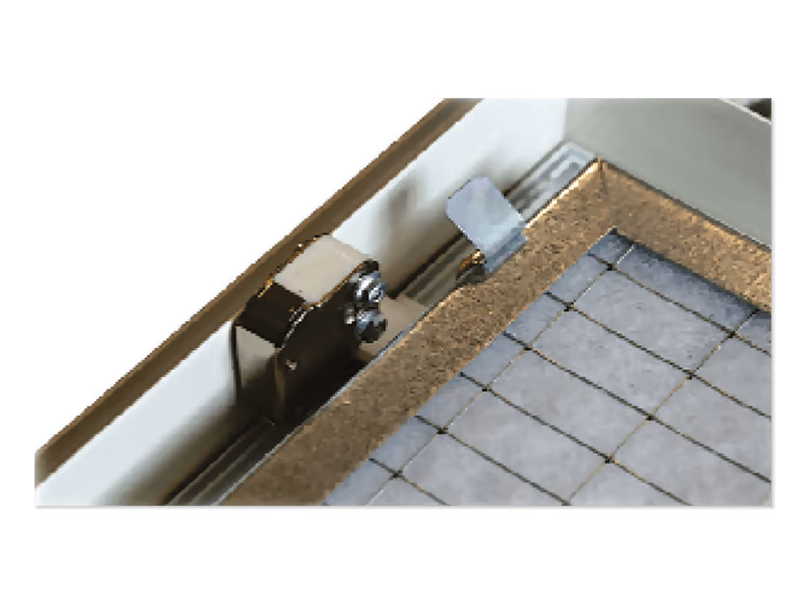 Pormenor do sistema de fixação push-pull (opção)