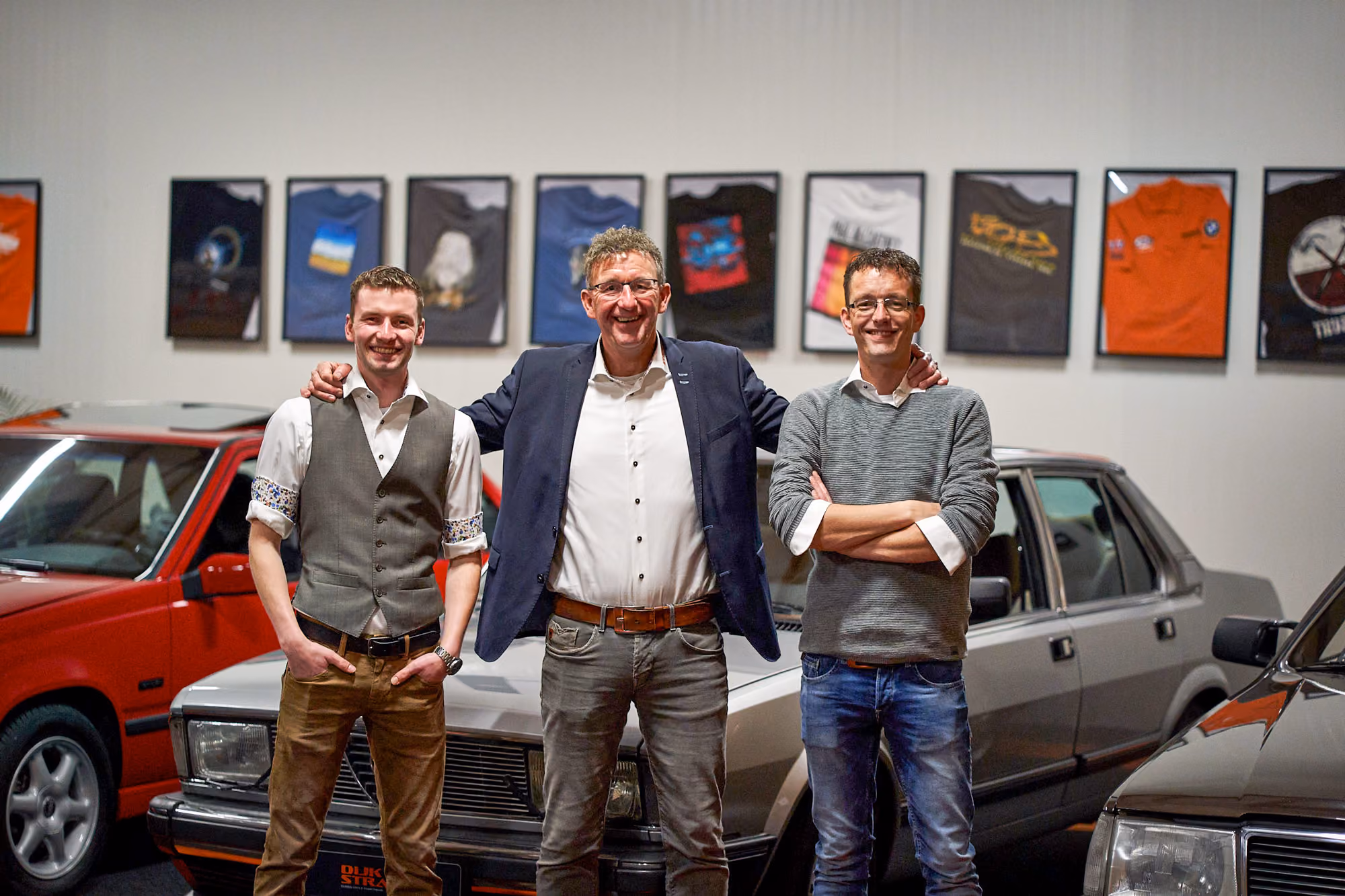 Feestelijke opening nieuw bedrijfspand Dijkstra Classic Cars