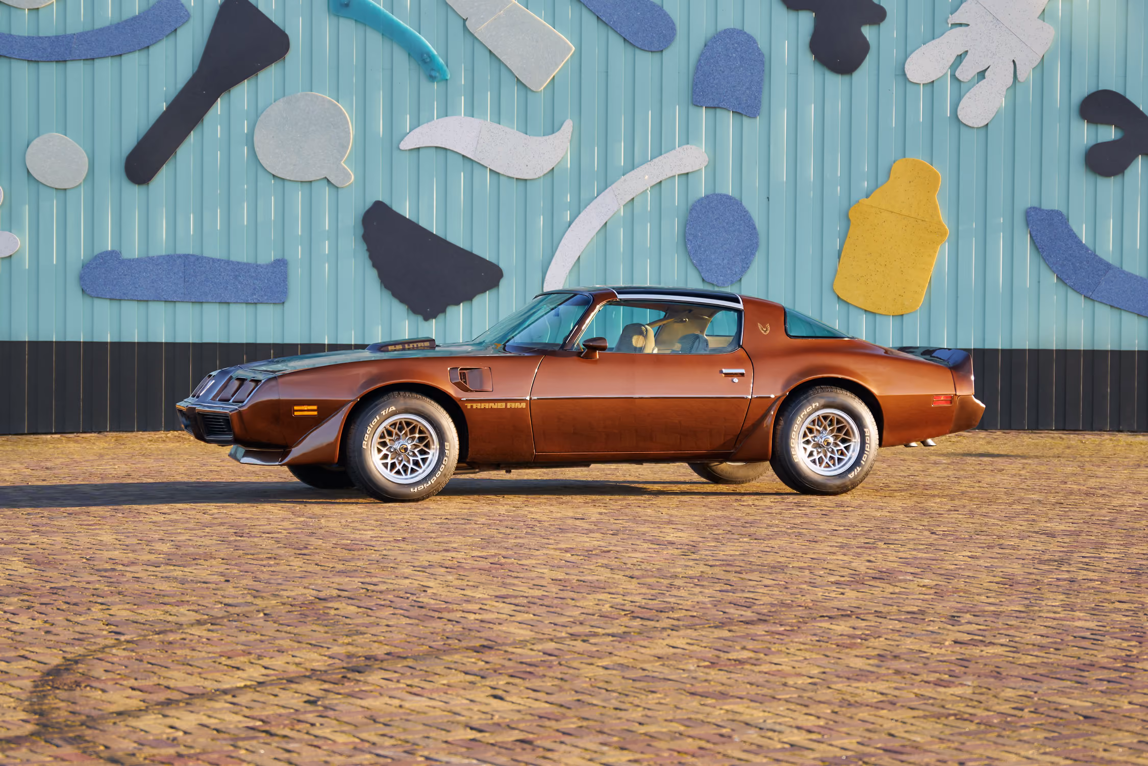 Pontiac Firebird Trans Am 6.6 V8