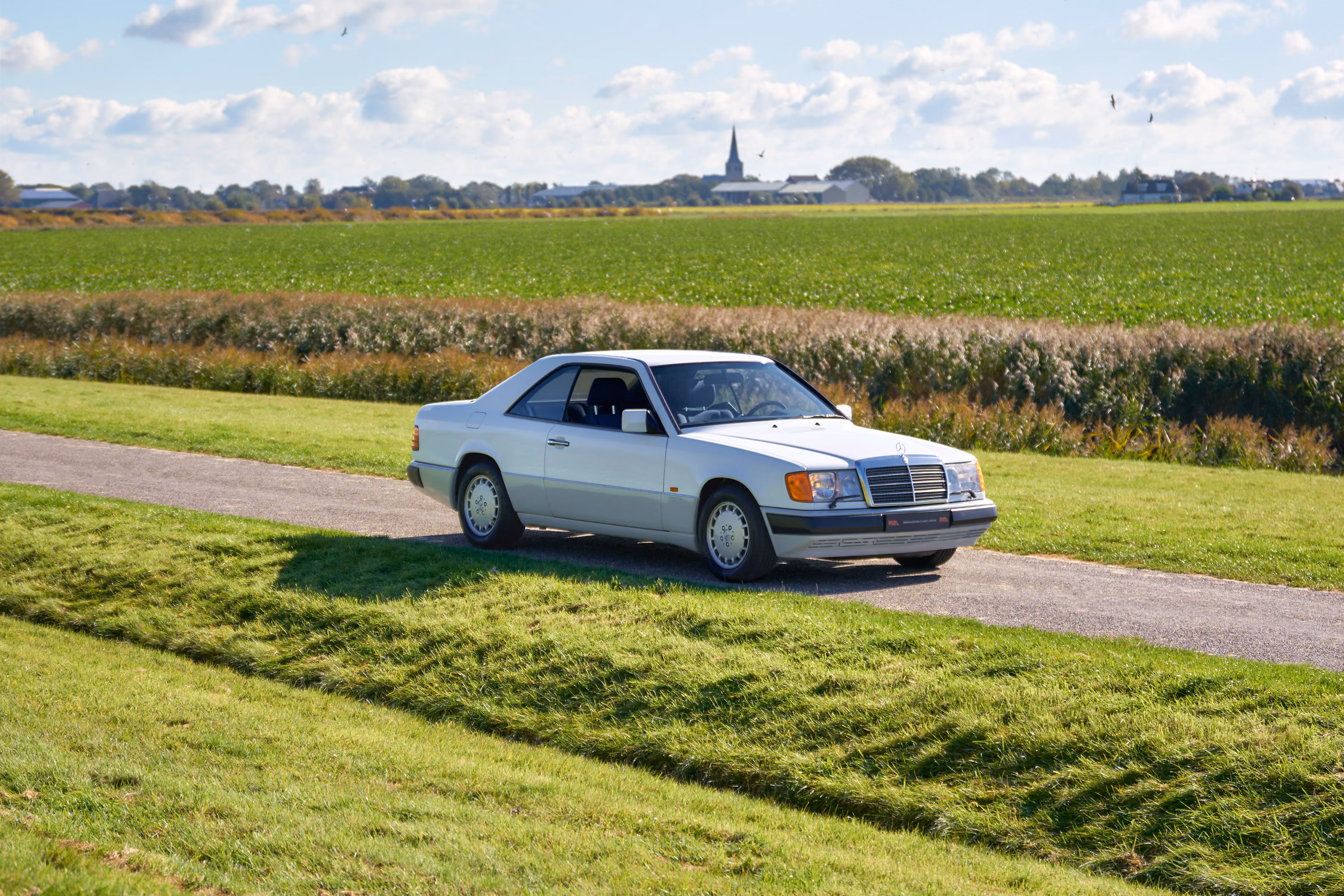 Mercedes 300 CE-24