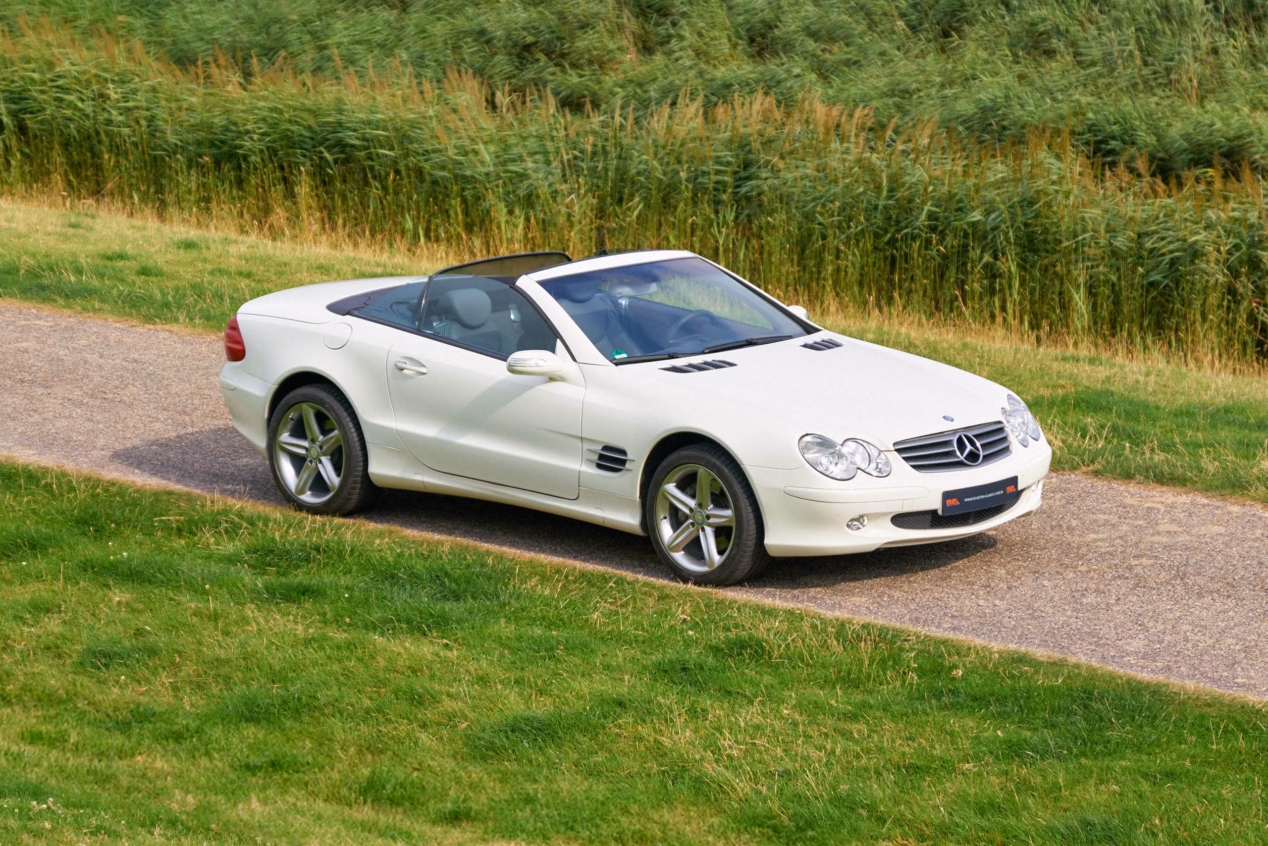 Mercedes-Benz SL500 5.0 V8 2004