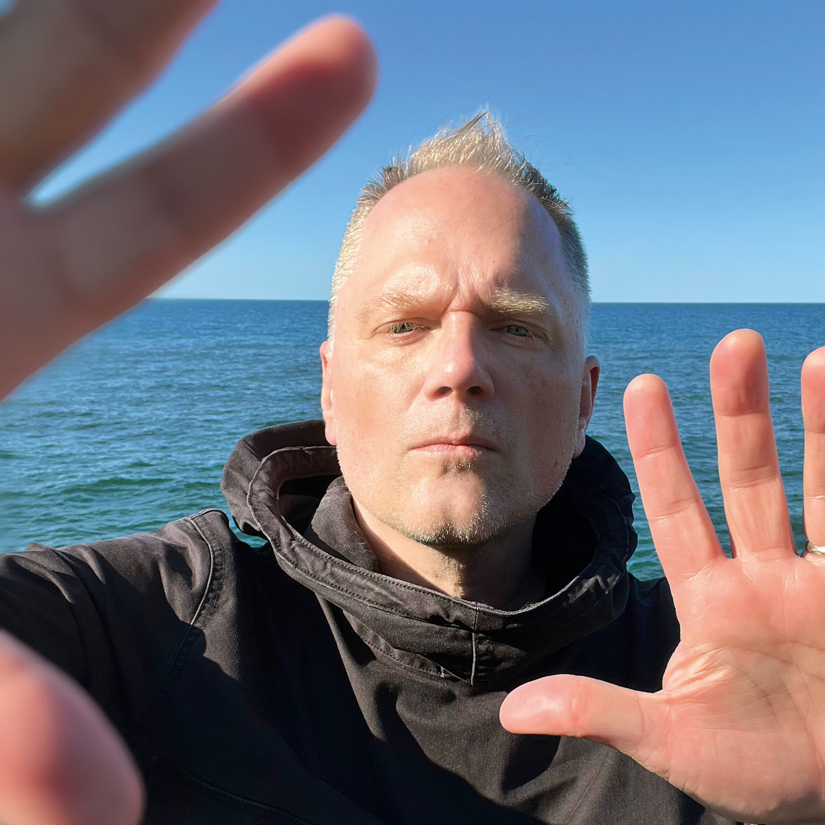 cover of Jonathan Rundman's Waves