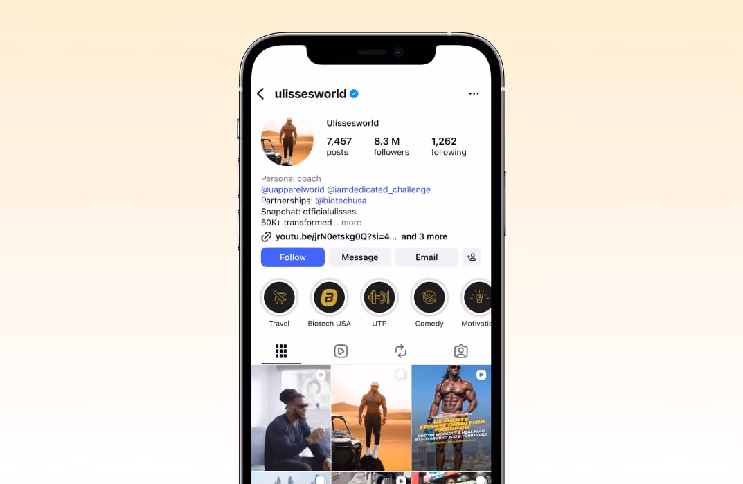 Ulisses Jr.’s Instagram profile, displaying high-definition photos of training and motivational gym apparel promotion.