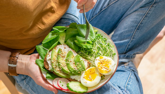 How to Change Your Diet: 7 Steps Personal Trainers Use With Clients