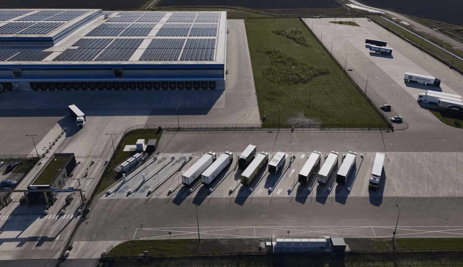 solar and ev charging at Lidl electric distribution center with Ampcontrol