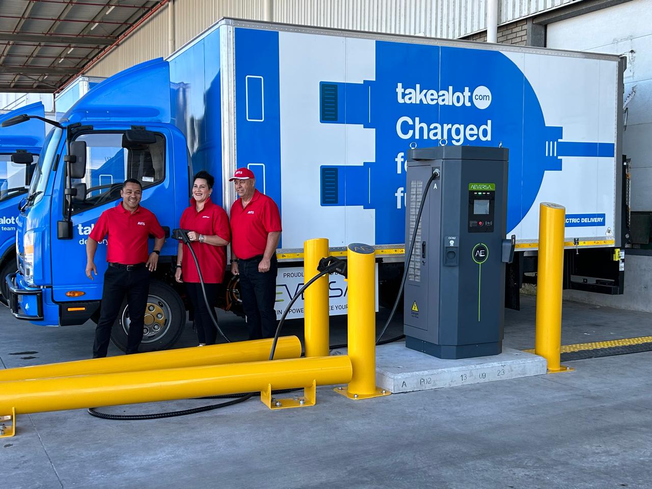 كيف تحقق Takealot و Aeversa تخفيضًا يصل إلى 65٪ في تكلفة الطاقة للأساطيل الكهربائية