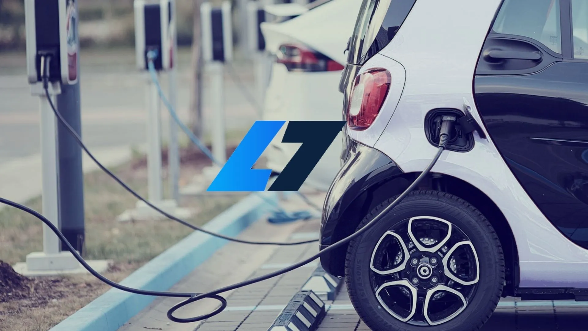 Ladestation mit integrierter Smart-Charging-Software
