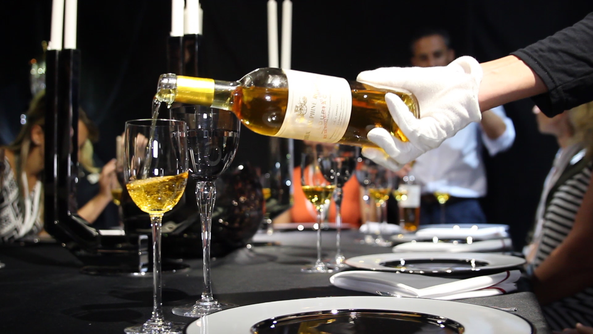 Restaurant wine scene Malta