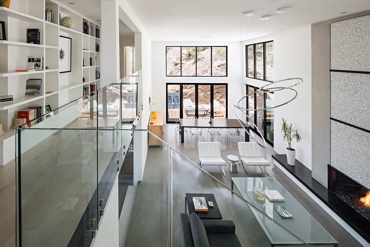 Double height living space at a modern home in Phoenix by The Ranch Mine