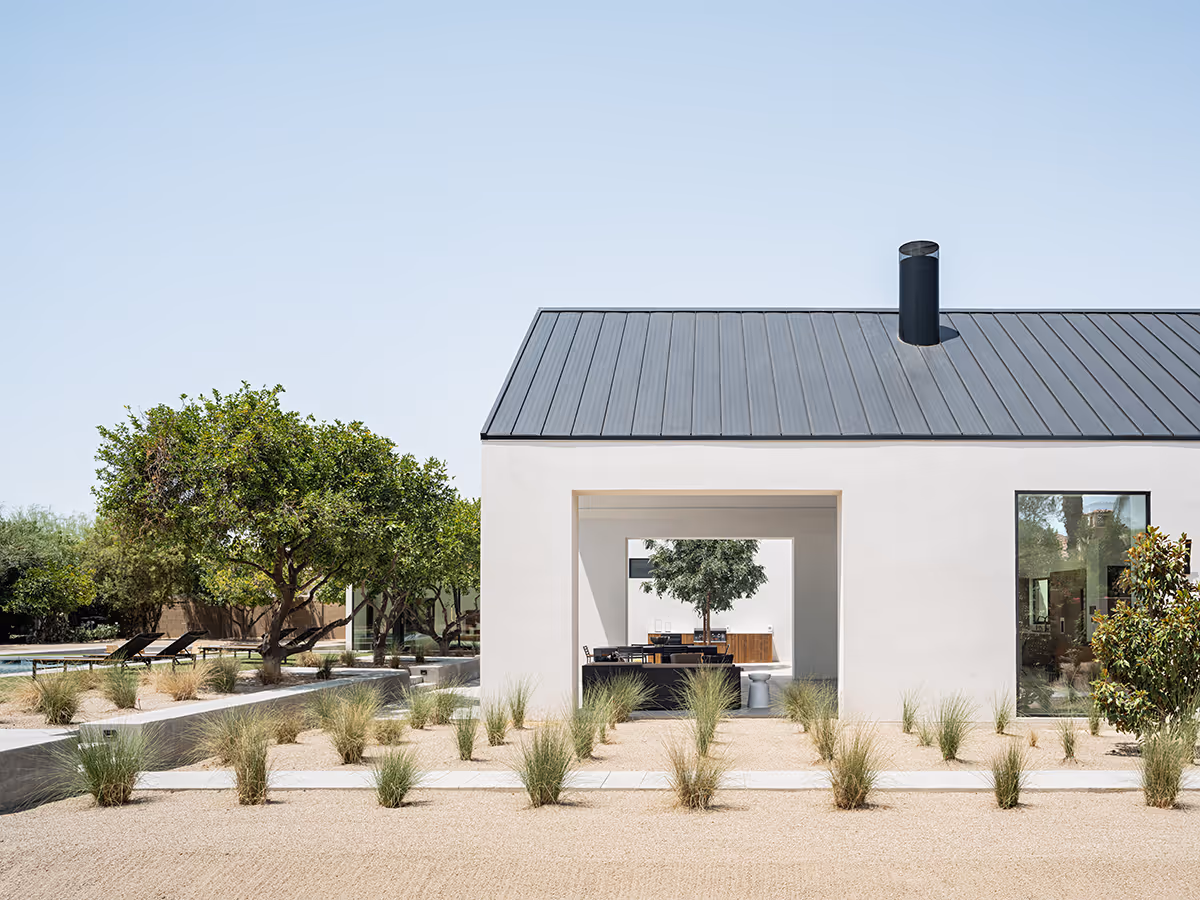 modern stucco gabled house in Paradise Valley Arizona by The Ranch Mine