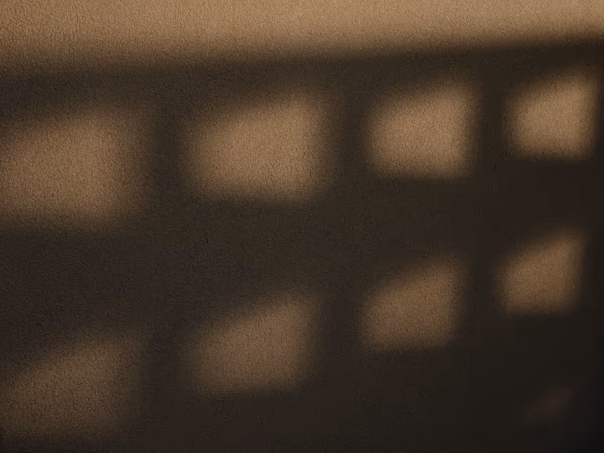 breeze block shadow