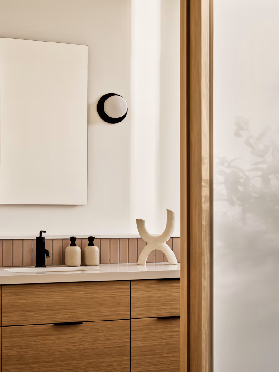 modern desert house bathroom