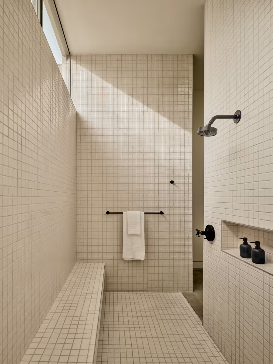 modern desert house shower