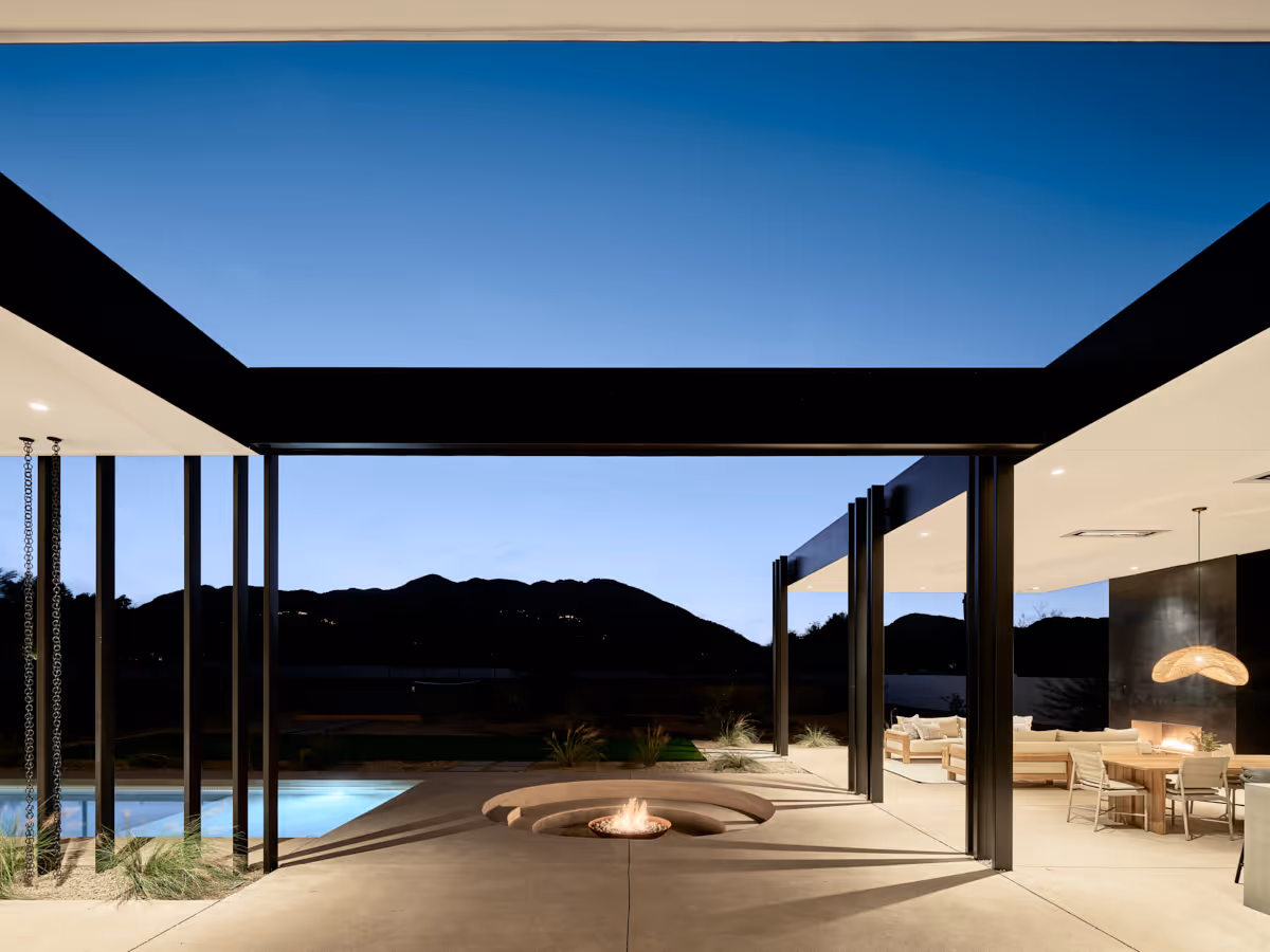 modern desert house view of mountains